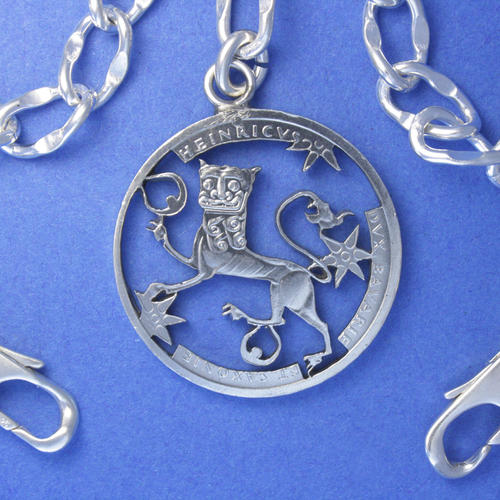 Deutschland 10 Deutsche Mark <br> <br> Welfischer Löwe als Wappenbild Heinrichs des Löwen, Herzog von Sachsen und Bayern <br> <br> Silber <br> <br> ø 32.5 mm <br> <br> Detailausführung 160 €